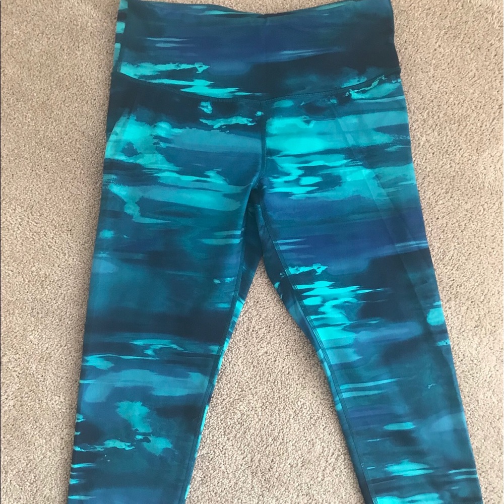 Old Navy Active High Waist Plus Size Crops - XL